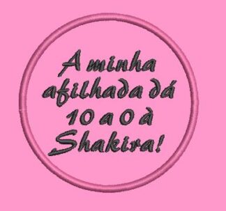 A minha afilhada dá 10 a 0 à S h a k i r a